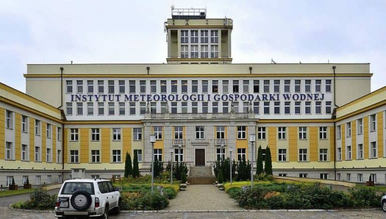 Dyrektor IMGW został oskarżony o korupcję