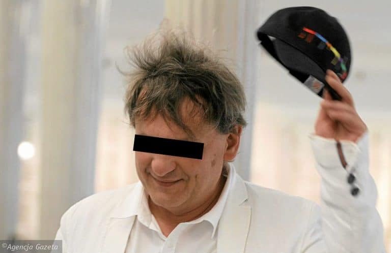 Znany specjalista od wizerunku Piotr P. został pobity w areszcie