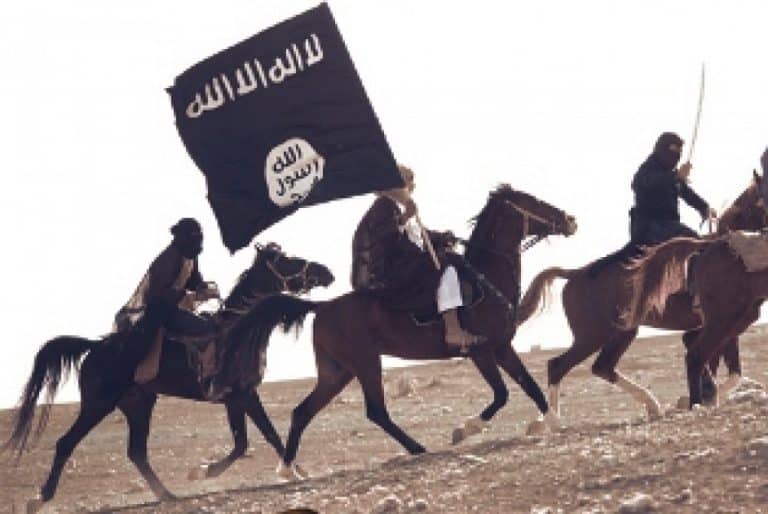 Państwo Islamskie oferuje pieniądze imigrantom za przeprowadzanie ataków terrorystycznych