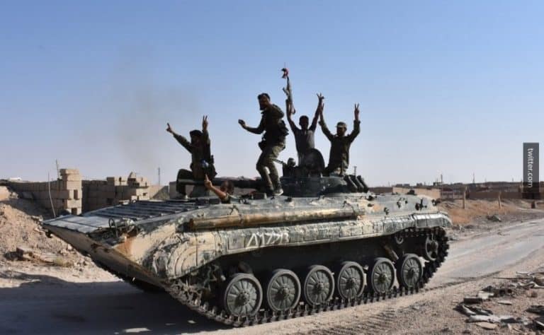 Zmasowane natarcie oddziałów ISIS w prowincji Homs