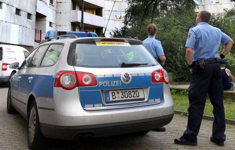 W Berlinie Arab zasztyletował Polkę na oczach jej dzieci