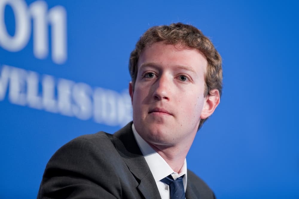 Nowy regulamin Facebooka: „Cenzura bez białych rękawiczek”