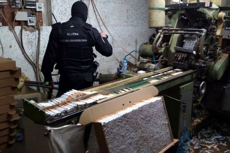 Mogli produkować nawet 2 tysiące papierosów na minutę