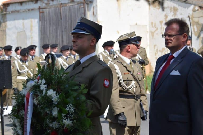 Obchody 73. rocznicy wyzwolenia obozu koncentracyjnego w Holiszowie przez Brygadę Świętokrzyską NSZ