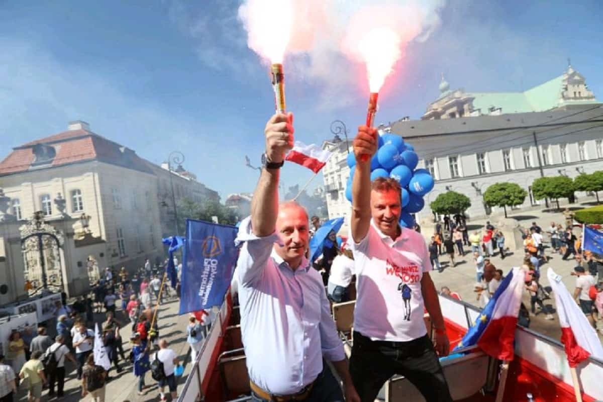Wniosek o uchylenie immunitetu posłom, którzy w czasie „Marszu Wolności” odpalili race