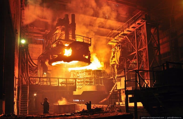 W Polsce czwarty rok z rzędu rośnie produkcja stali
