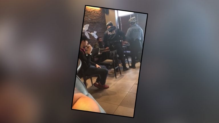 Starbucks walczy z „rasizmem” w swych szeregach…