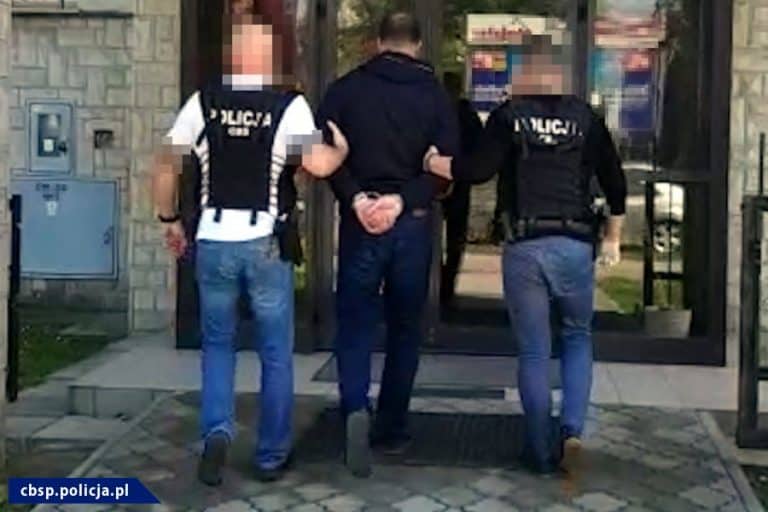Rozbito kolejną grupę wyłudzającą podatek VAT