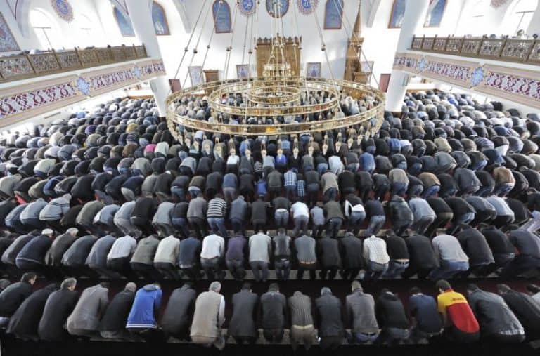 Życie po Ramadanie, czyli co nowego w Kalifacie Zaodrzańskim