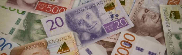 Szwedzi starają się zahamować proces wypierania gotówki
