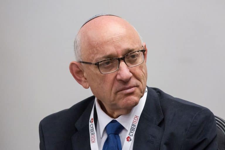 „Negocjował” w imieniu Izraela kształt ustawy o IPN, teraz drwi z Polski