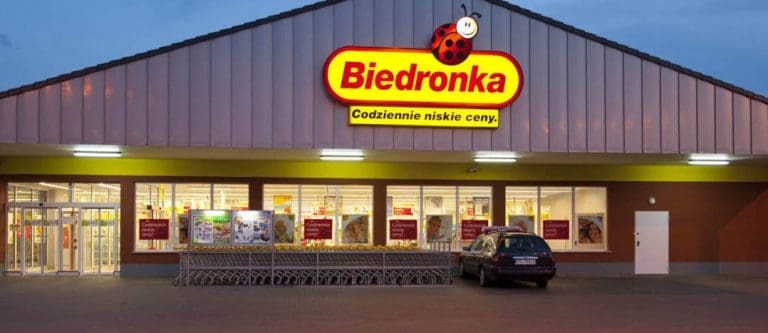 Sieć sklepów Biedronka ma pomysł jak ominąć zakaz handlu w niedziele