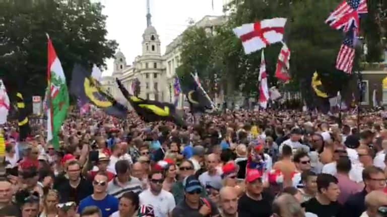 Ogromny protest w Londynie w obronie uwięzionego Tommy’ego Robinsona
