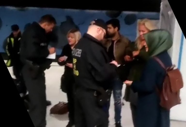 W Hamburgu imigrant odciął głowę rocznej dziewczynce i śmiertelnie dźgnął nożem jej matkę – media otrzymały zakaz informowania o tym