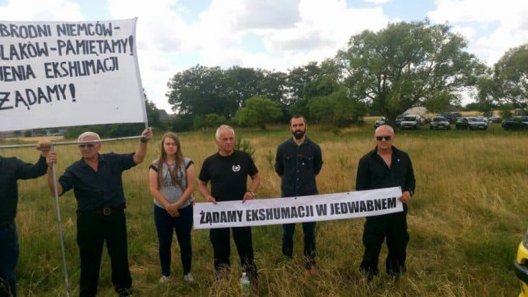 Działacze ONR domagali się wznowienia śledztwa w sprawie Jedwabnego