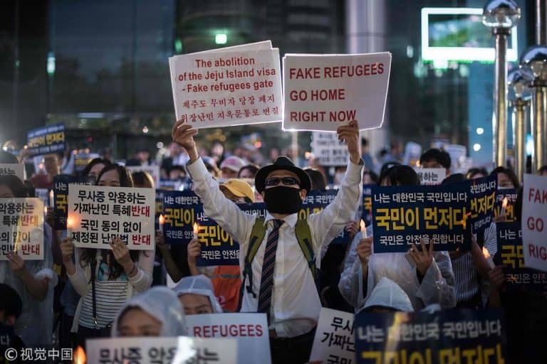 Masowe protesty w Korei Południowej – Koreańczycy nie chcą muzułmańskich uchodźców
