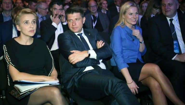 Petru, Schmidt i Scheuring-Wielgus otrzymali zakaz wjazdu na teren należący do Sejmu