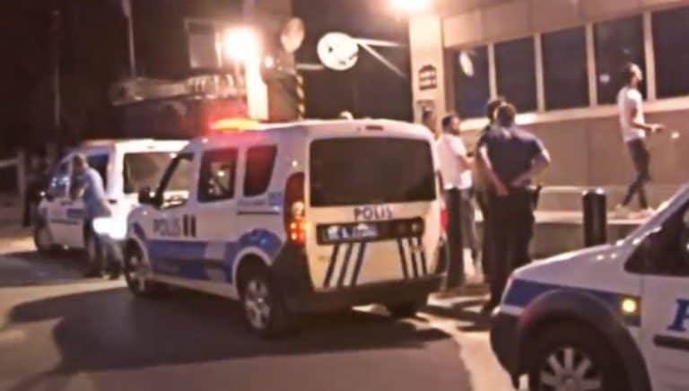 Nieznani sprawcy ostrzelali ambasadę Stanów Zjednoczonych w Ankarze