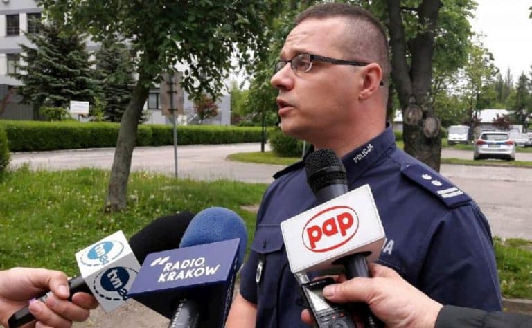 Komenda Główna Policji: Nie zgadzamy się z uwikłaniem policji w decyzję o rozwiązaniu Marszu Powstania Warszawskiego