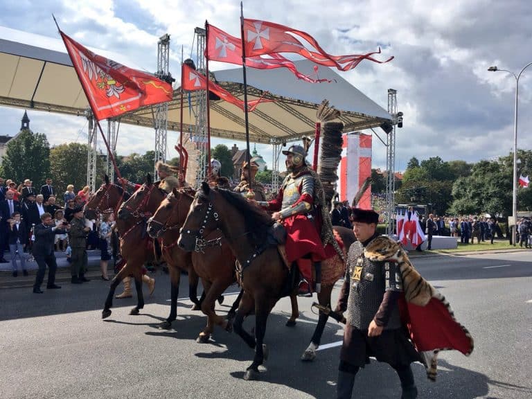 97 proc. Polaków odczuwa dumę z pochodzenia narodowego