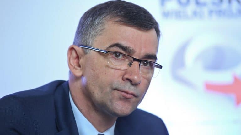 Ambasador Przyłębski zapowiada zdecydowane interwencje w sprawie „polskich obozów”