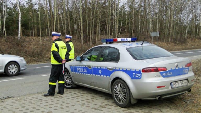 Policjanci będą mogli sprawdzać nasz stan licznika w samochodzie