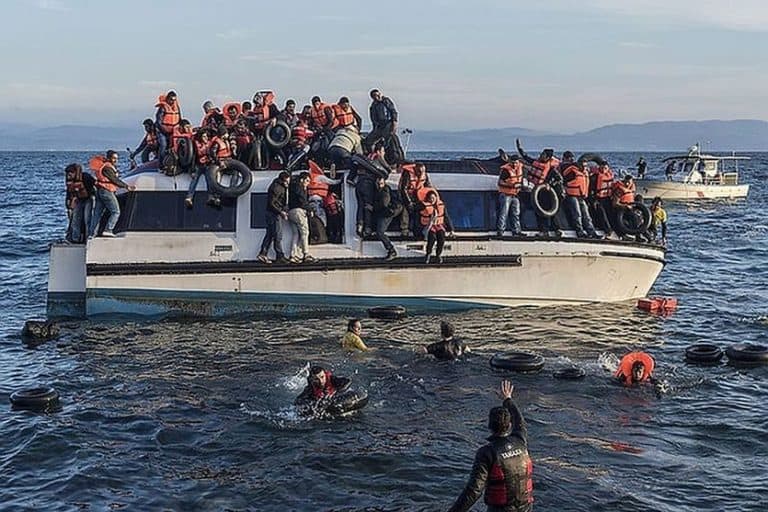 Panamskie władze odebrały banderę prywatnemu statkowi Aquarius 2, który pomagał w przedostawaniu się imigrantów do Europy