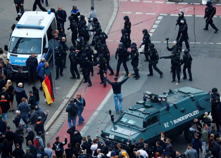 Podczas wczorajszych protestów w Chemnitz zatrzymano ok. 300 osób