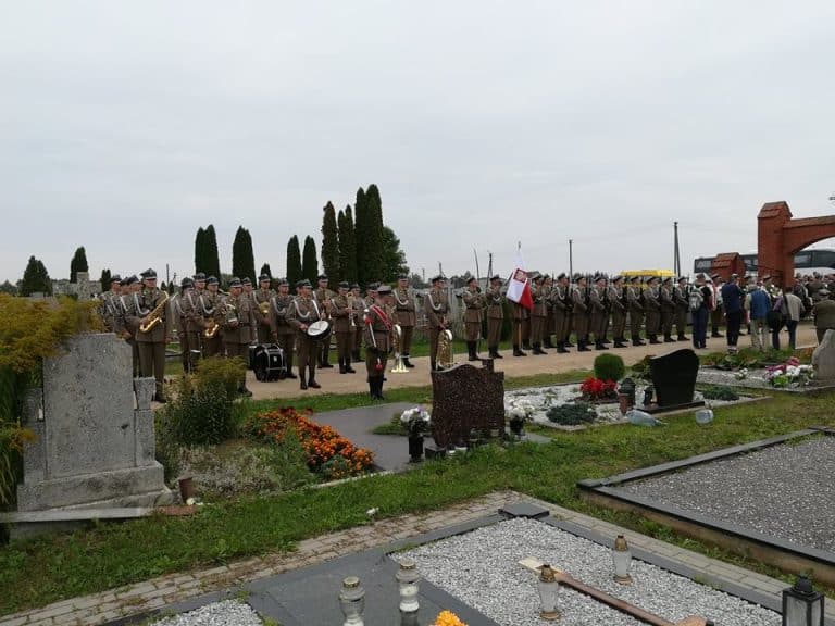 W Ejszyszkach uroczyście pochowano żołnierzy Armii Krajowej