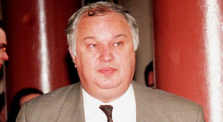 Przywieczerski jest już w Polsce – samolot z aferzystą na pokładzie wylądował na warszawskim Okęciu