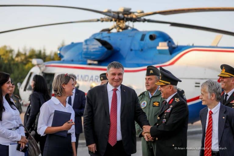 Ukraina zajmie się remontem i modernizacją tureckich śmigłowców