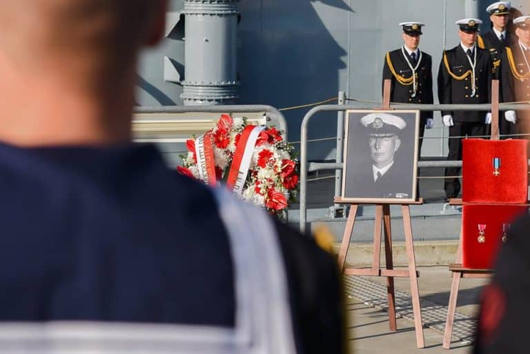 Adm. Józef Unrug wyruszył w ostatnią drogę do Polski