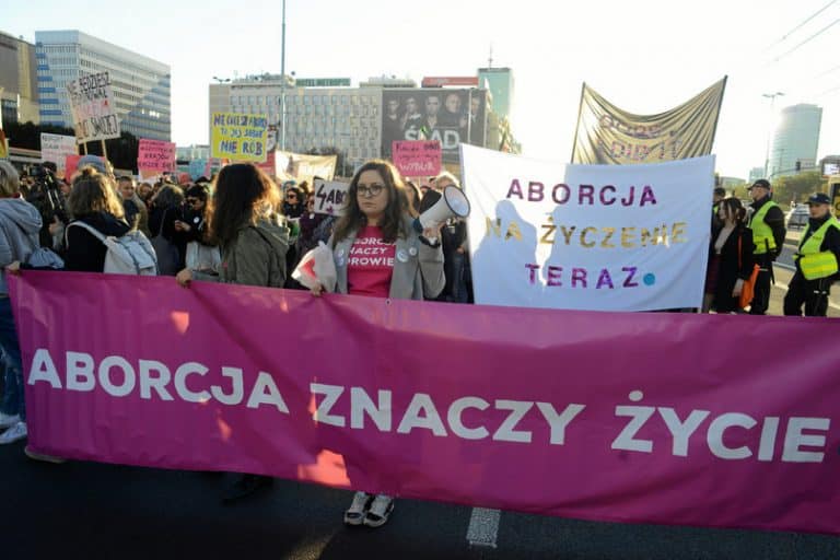 Psychiatra pilnie poszukiwany: „Cześć i chwała aborterkom”