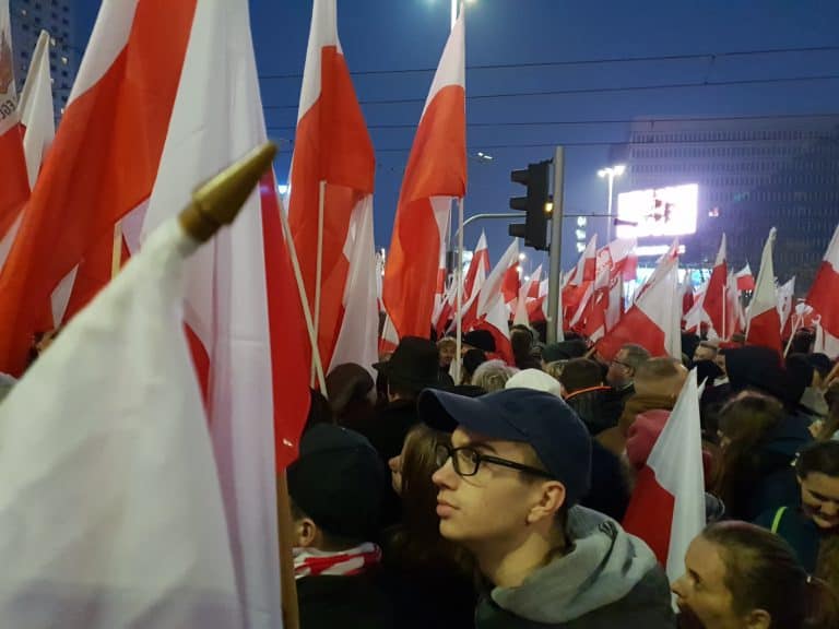 Niemiecki „dziennikarz” napisał, że 200 tys. neonazistów maszerowało w Warszawie