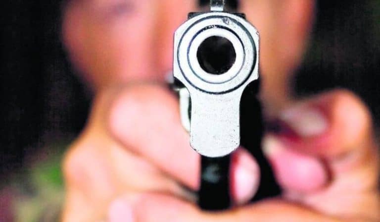 Włoski rząd chce ułatwić swym obywatelom dostęp do broni palnej