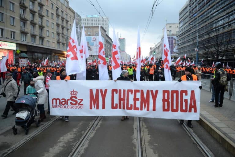 Warszawski sąd wydał orzeczenie w sprawie wypowiedzi Guya Verhofstadta o „Marszu 60 tys. faszystów”