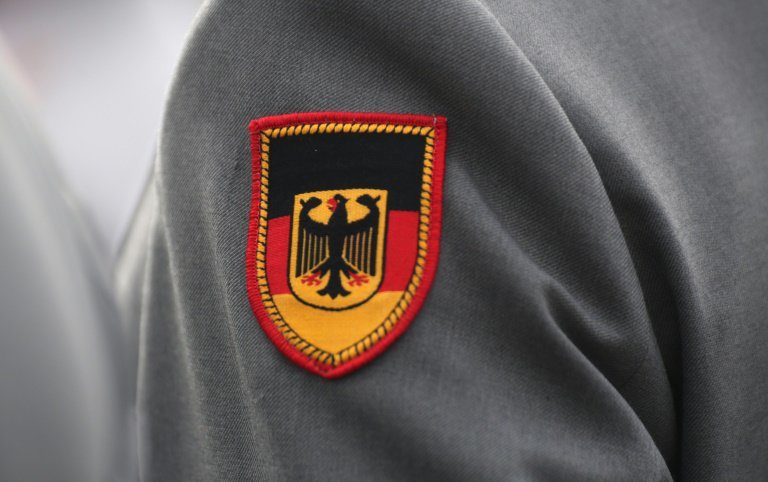 Niemieccy neonaziści przeniknęli do struktur wojskowych oraz szykowali zamachy na lewicowych polityków