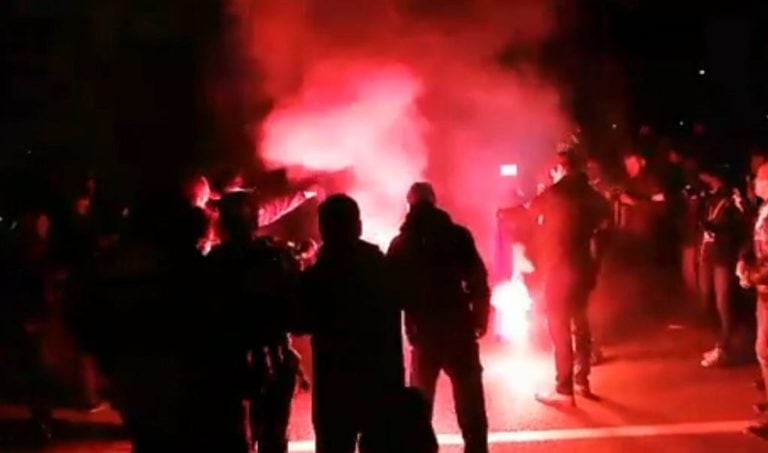 Policja poluje na osoby, które podczas Marszu Niepodległości dopuściły się spalenia flagi Unii Europejskiej