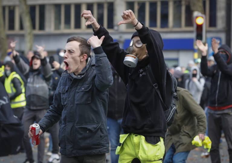 W Belgii tysiące ludzi protestowało przeciwko imigrantom