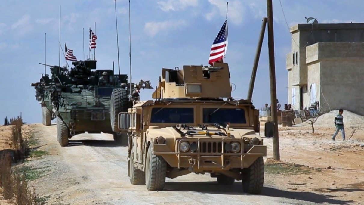 Amerykańskie wojska zaczynają wycofywać się z Syrii, wystawiając Kurdów na uderzenie Turcji