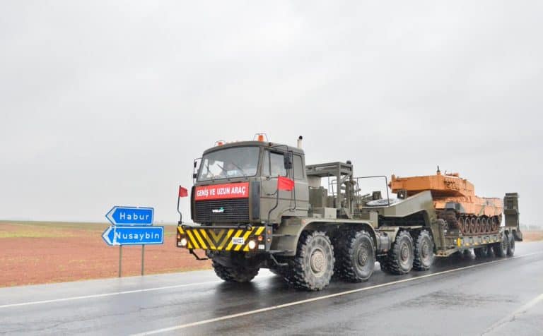 Zaobserwowano koncentrację wojsk tureckich w rejonie miasta Nusaybin