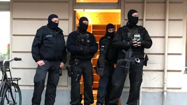 W Berlinie przeszukiwany jest meczet – podejrzenie finansowania terrorystów