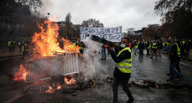 Europejski mainstream już wie, kto odpowiada za protesty „żółtych kamizelek” – to rosyjskie służby