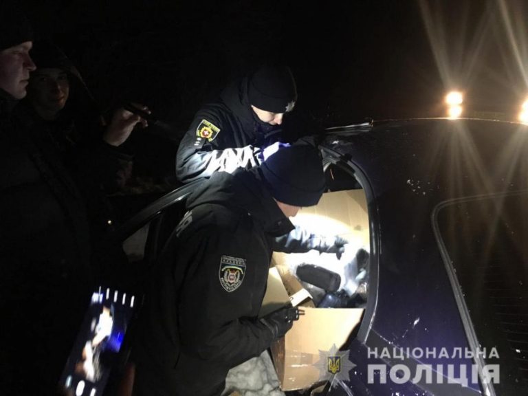 Na Wołyniu przestępca staranował dwa radiowozy i próbował strzelać do policjantów