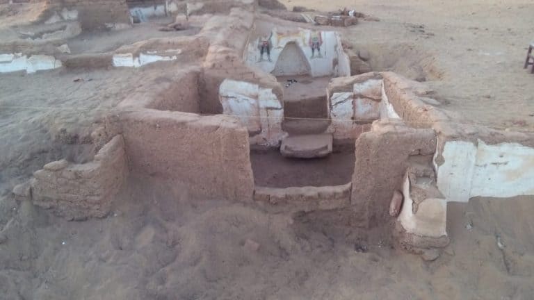 Archeolodzy odkryli w Egipcie dwa grobowce z czasów rzymskich