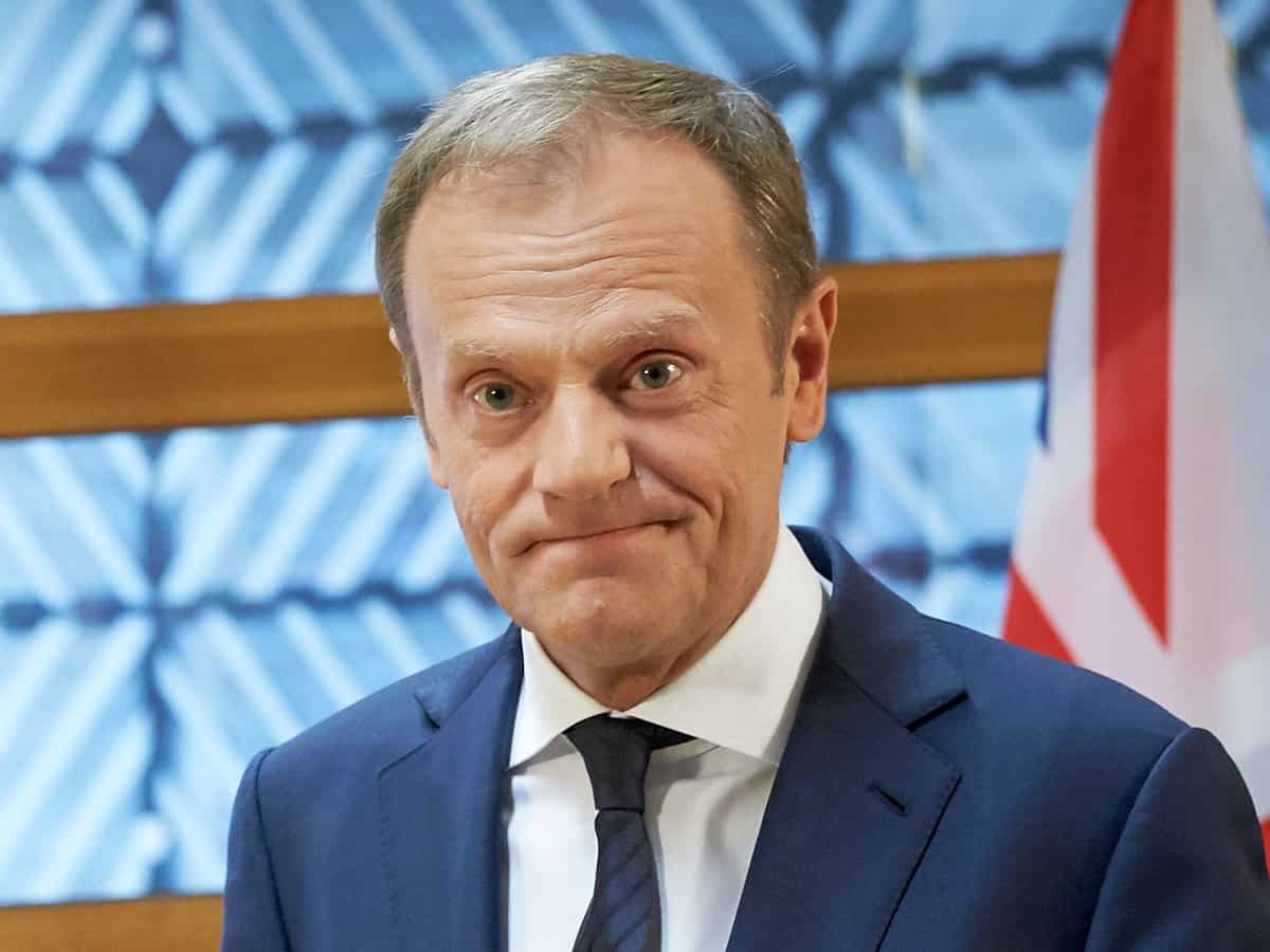 Sędziowie oklaskiwali Donalda Tuska na imprezie KODu