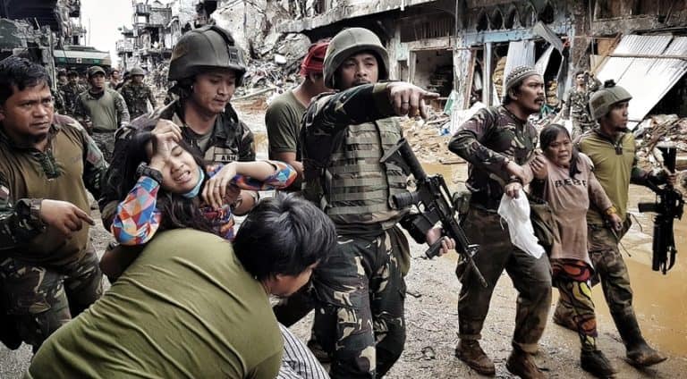 Krwawy zamach terrorystyczny w katedrze na Filipinach