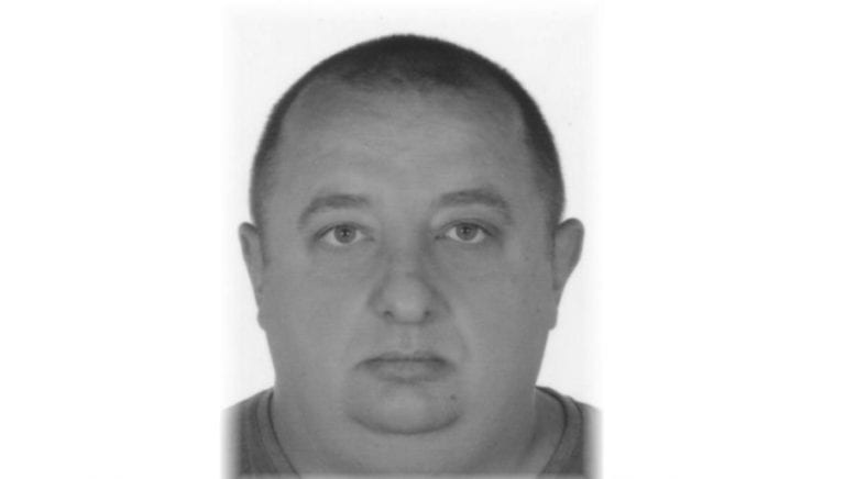 Jeden z liderów gangu wołomińskiego, zwolniony z aresztu z powodu choroby, jest poszukiwany listem gończym