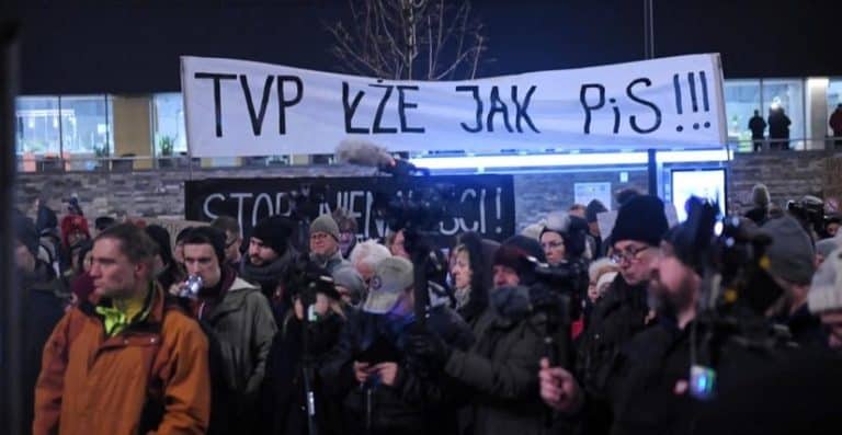 Walka z „mową nienawiści” przybiera na sile…