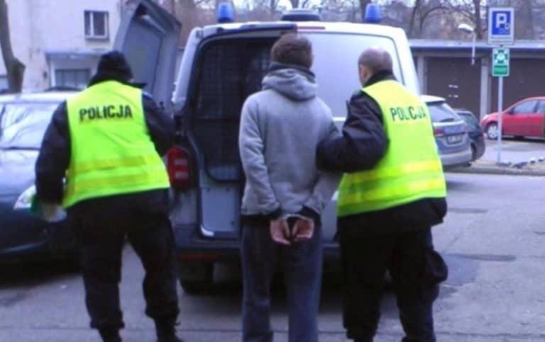 Policja zatrzymała podejrzanych o zniszczenie krzyża oraz figur Matki Boskiej i Jezusa